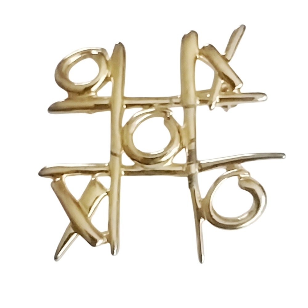 Gold Tone Tic Tac Toe Brooch Abstract Game Design. NWOT - Picture 1 of 7